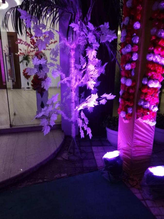 ホテル プッシュヴィラ アーグラ エクステリア 写真